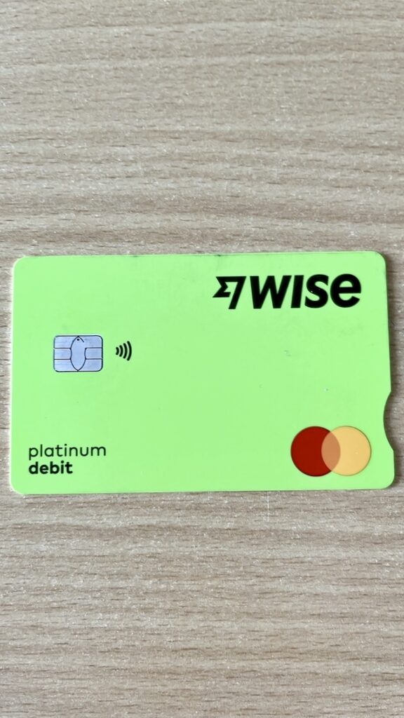 Wiseデビットカード 海外利用用（タイ移住）
