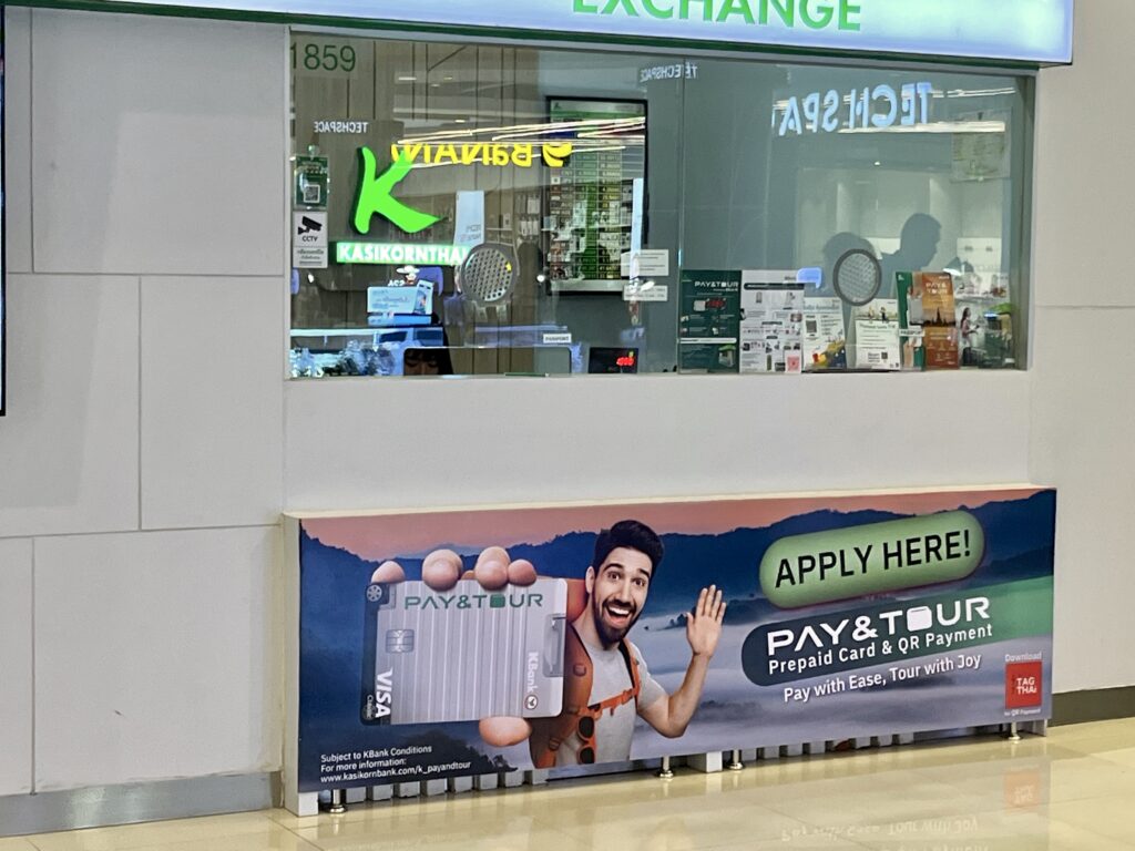 チェンマイ・セントラルフェスティバルのTAGTHAi Easy Pay開設ブース