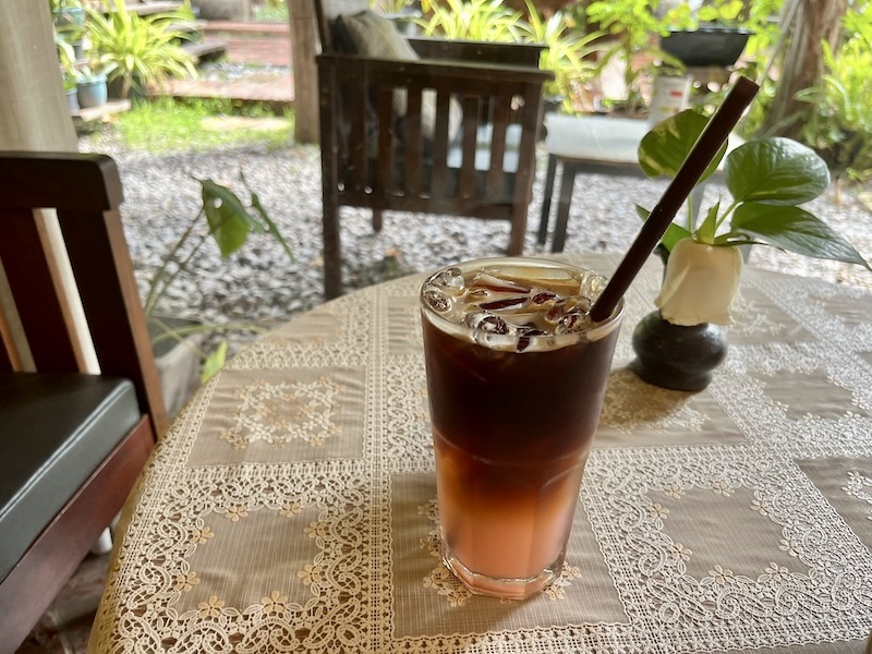 ルアンパバーンにあるRosetta Cafeのライチコーヒー