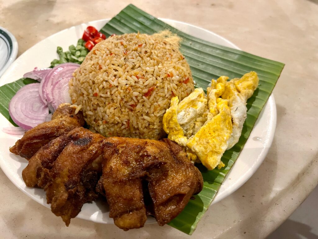 Warong Old China のブラチャン炒飯（Belachan Fried Rice）