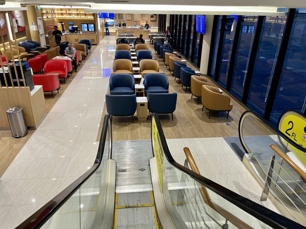 ドンムアン国際空港内のTravel Club Lounge（トラベルクラブラウンジ）の様子