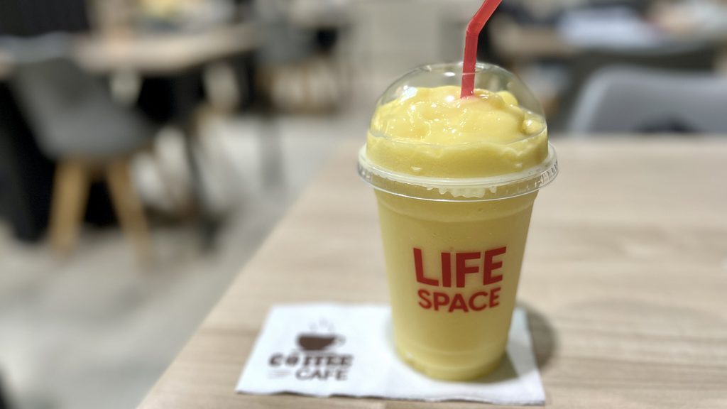 コワーキングスペース・Life Spaceのマンゴースムージー