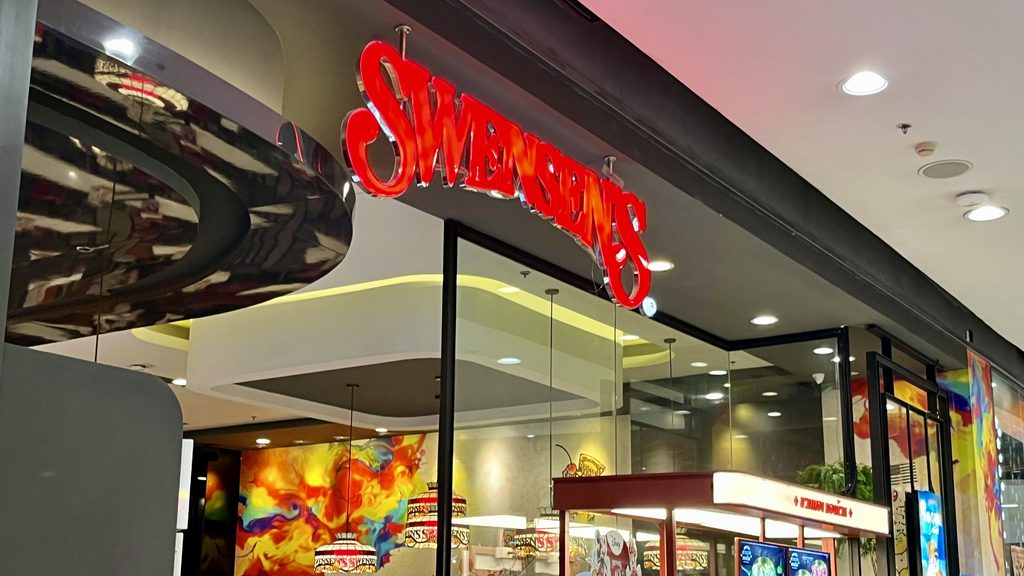 Swensen's(スウェンセンズ)の外観